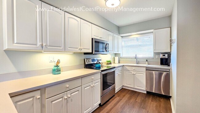 Foto del edificio - SIESTA KEY! DIRECT WATER VIEWS! PET FRIEND...