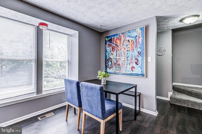 Building Photo - 9442 Granite Hill