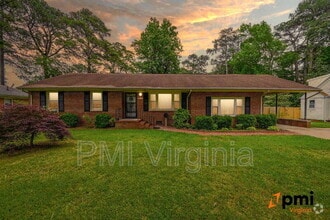 Building Photo - 812 Jasmine Ave