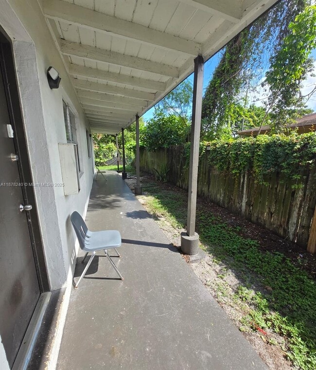 Building Photo - 3971 SW 12th Pl