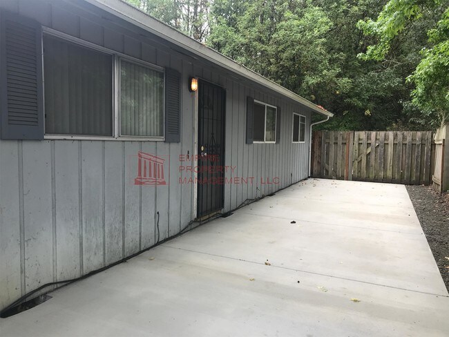 Building Photo - 1275-1275 Acorn Park St