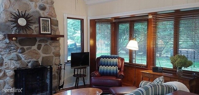 Foto del edificio - 2 br, 1 bath House - 3807 Manawa Lane
