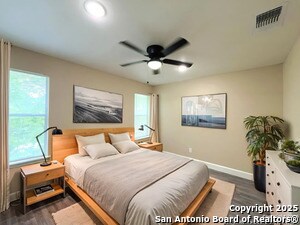 Foto del edificio - 7571 Windsor Oaks