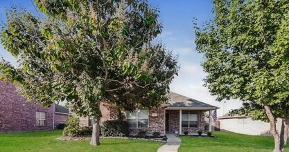 Building Photo - 113 Rockbrook Dr