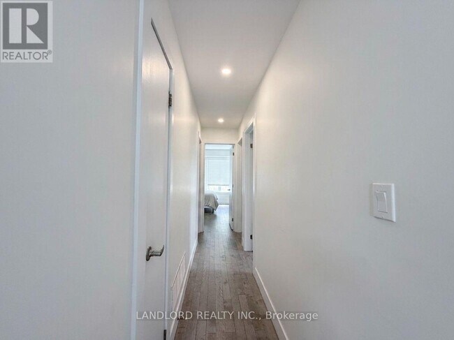 Photo du bâtiment - 1175 Dovercourt Rd