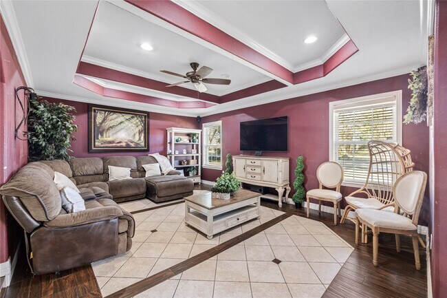 Building Photo - 922 Gilpin St