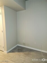 Building Photo - 353 E Bonneville Ave