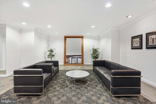 Building Photo - 3299 K St NW