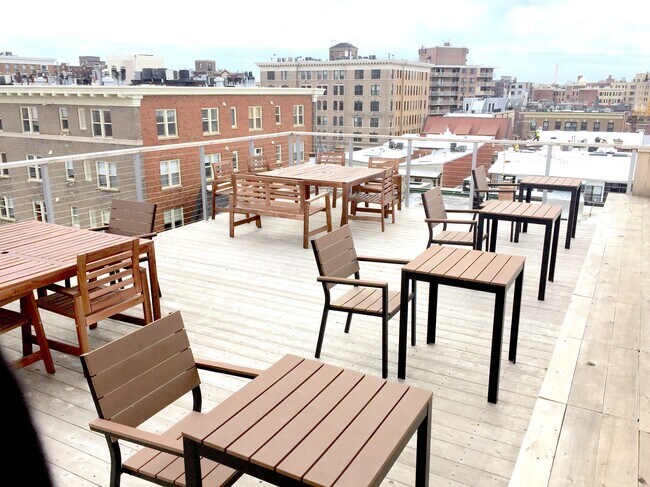 Roof Deck, Gas Grill, View of the Washington Monument and Fourth of July Fireworks - 1731 Willard St NW