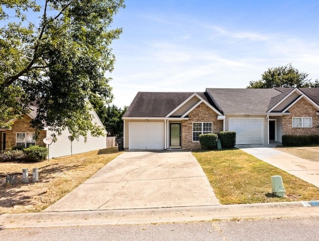 Building Photo - 422 Northrop Pl