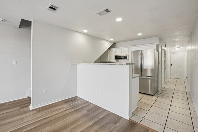 Foto del edificio - 4021 Preferred Pl