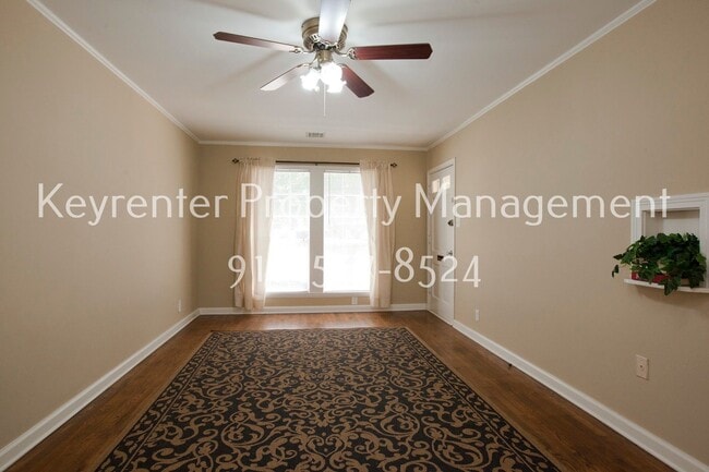 Building Photo - Stunning 2 Bed 1 Bath Home on Quiet Street: NO PETS!