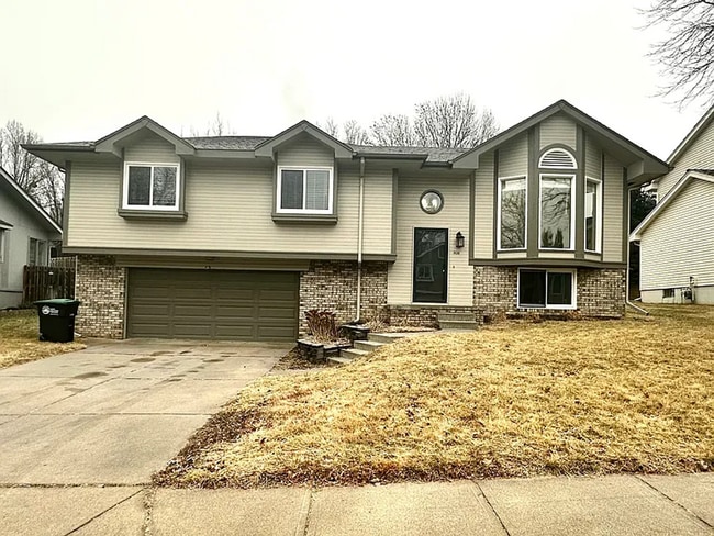 Photo - 1317 N 159th St House