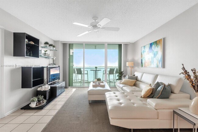 Foto del edificio - 800 Claughton Island Dr