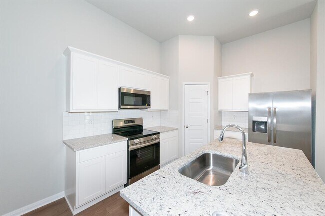 Foto del edificio - 403 Cross Barn Blvd