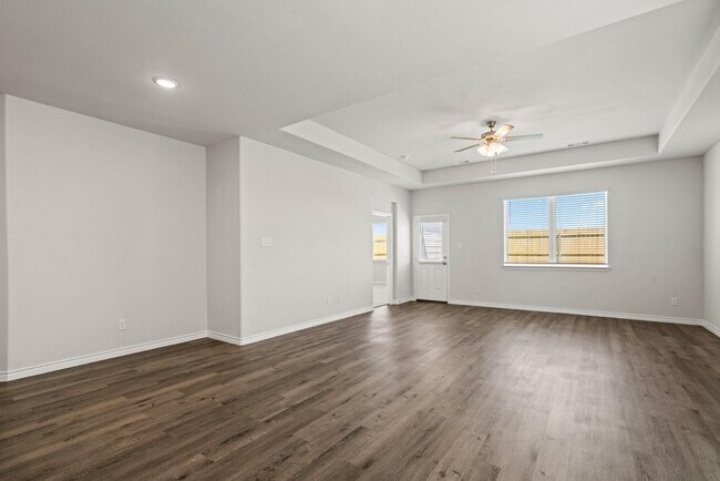 Foto del edificio - 16617 Olivewood Ln