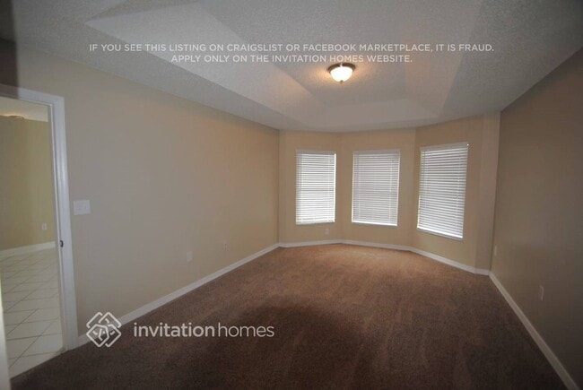 Building Photo - 2912 SW 174th Ave