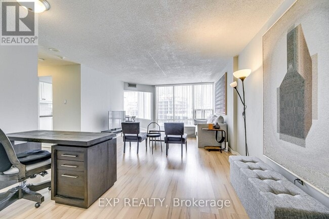 Building Photo - 350 Rathburn Rd W