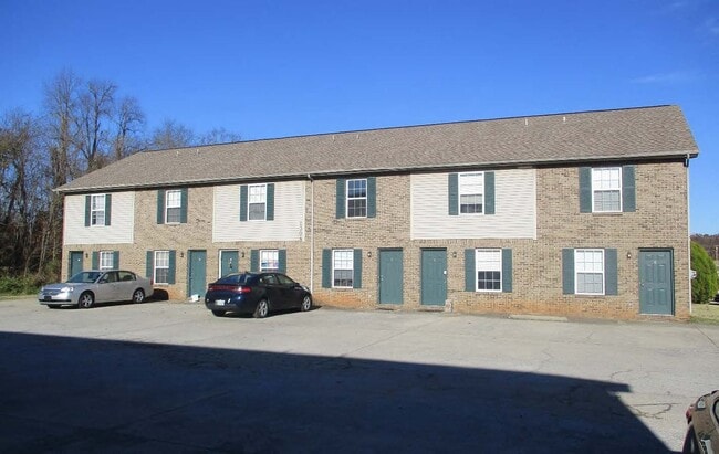 Building Photo - 2304 Raleigh Ct