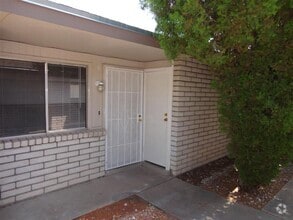 Building Photo - 3022 E Glen Dr