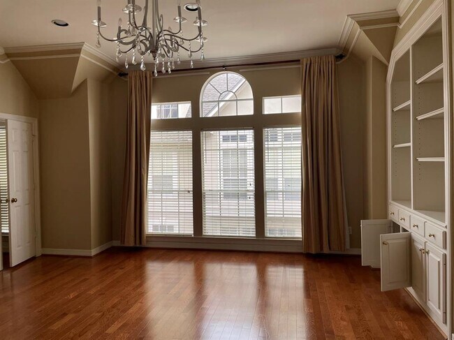 Foto del edificio - 1805 W Clay St