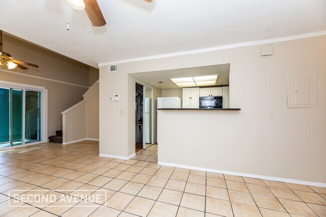 Foto del edificio - 1226 Bayshore Dr N