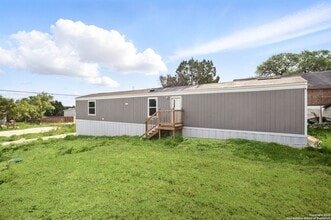 Building Photo - 938 Covered Wagon
