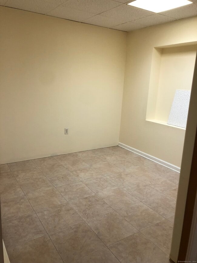 Foto del edificio - 1399 State St