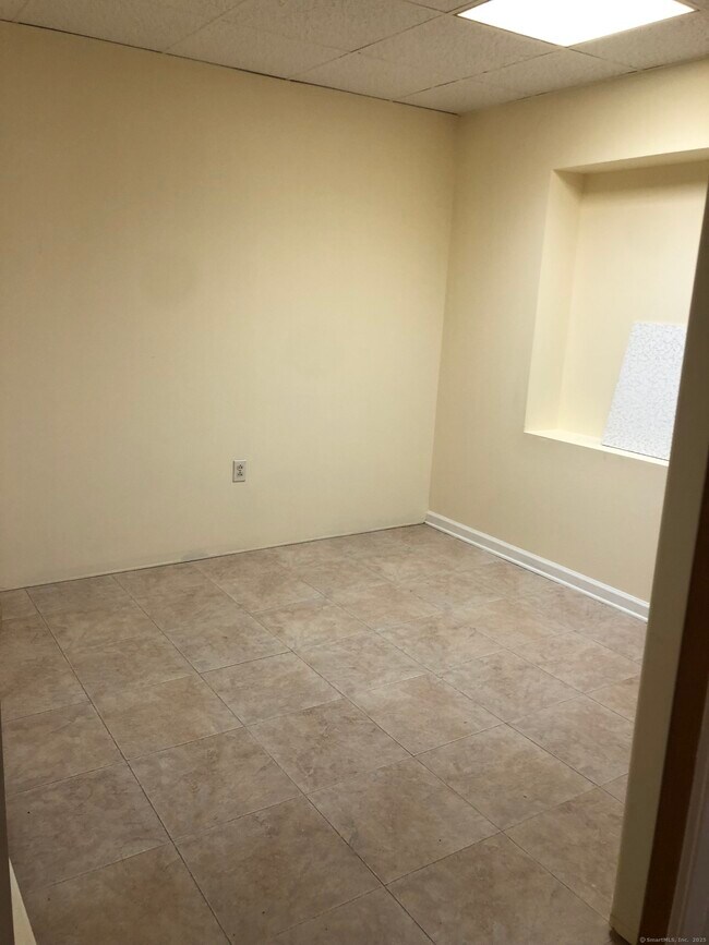 Building Photo - 1399 State St