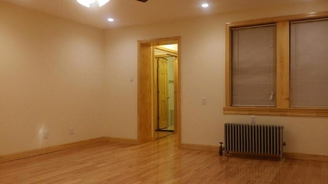 Building Photo - 255 W 138th St