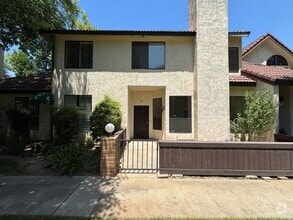 Building Photo - 2890 E Huntington Blvd