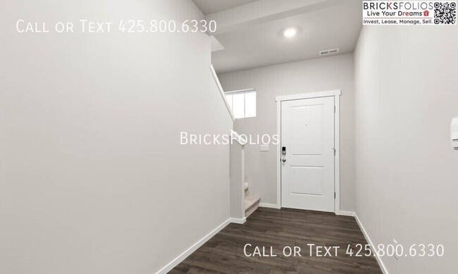 Building Photo - 18726 Lipoma Pl E