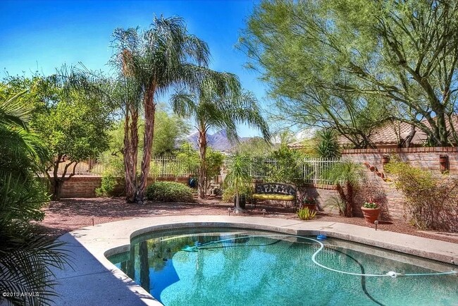 Building Photo - 15838 E Burro Dr