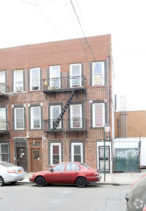 Primary Photo - 541 Coster St