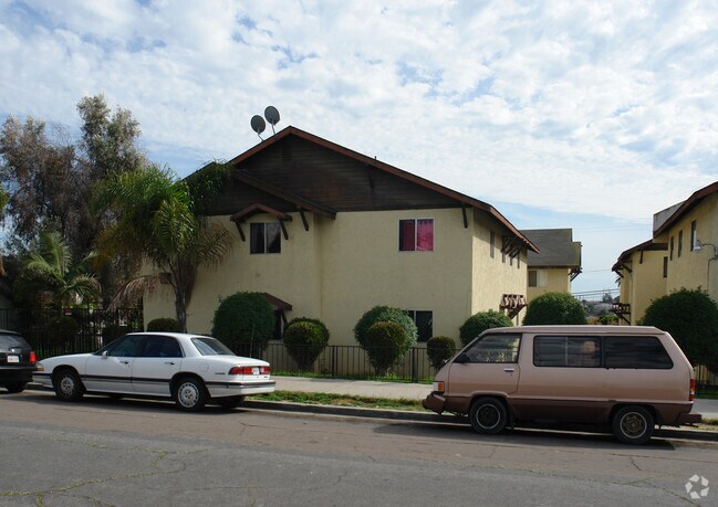 Foto del edificio - Frontier Apartments