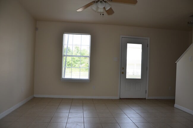 Foto del edificio - 1336 Foxwood Pl