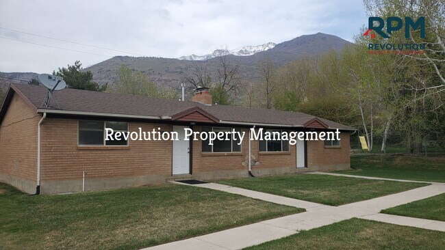 Building Photo - 607-607 E 350 N