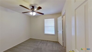 Building Photo - 1105 Burgess Dr