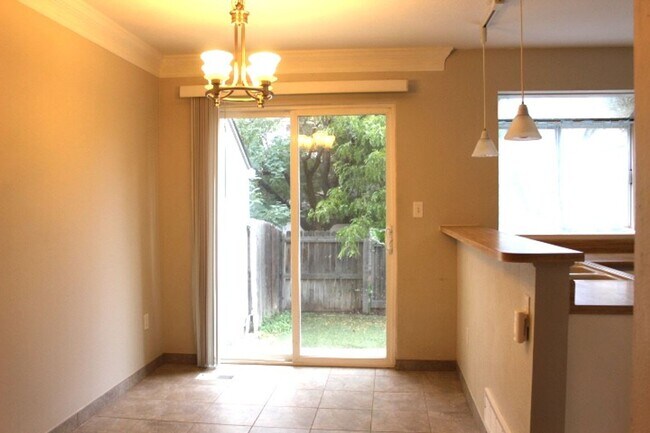 Foto del edificio - Dakota Station - 2 BR/2BA Condo!