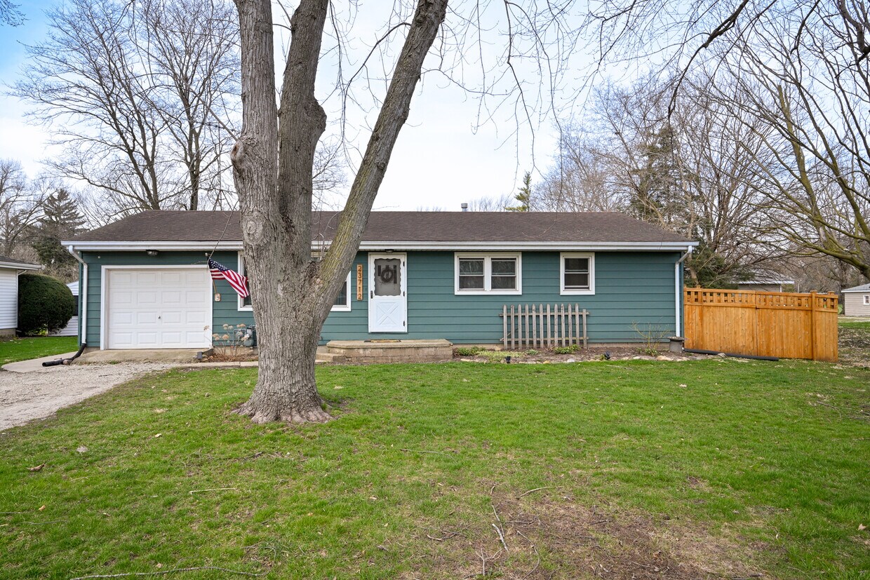 Foto principal - 23712 W Main St