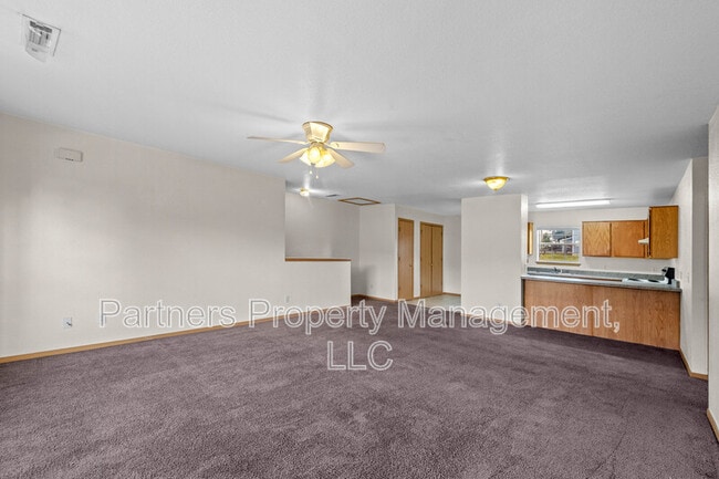 Building Photo - 858 S Curtis Ave