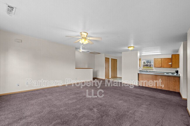 Foto del edificio - 858 S Curtis Ave