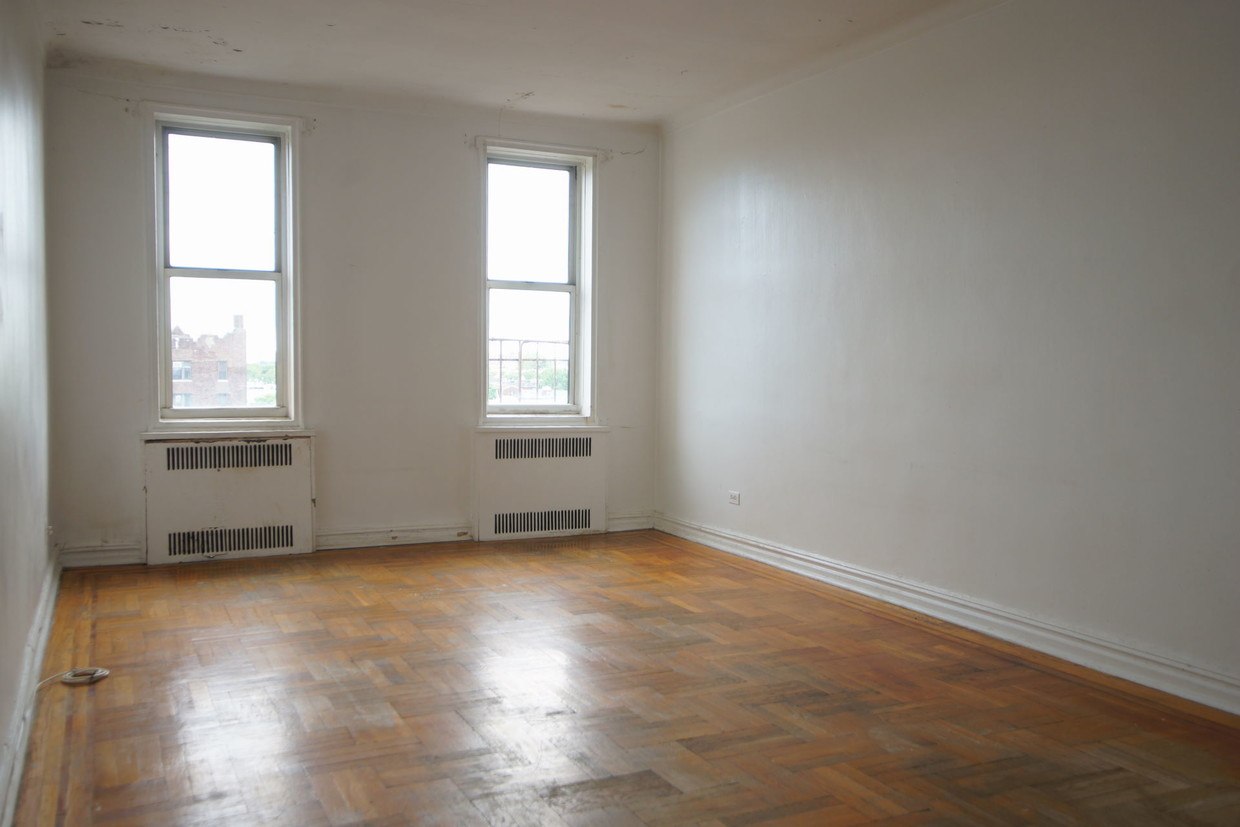 Primary Photo - 1401 55th St
