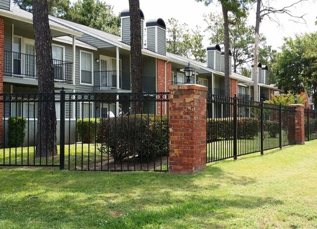 Foto del edificio - Timbers of Cranbrook Apartments