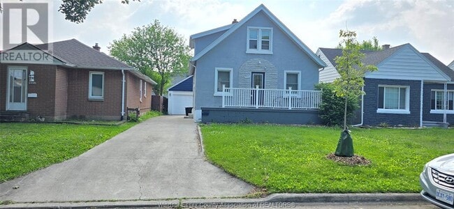 Building Photo - 2459 Tourangeau Rd