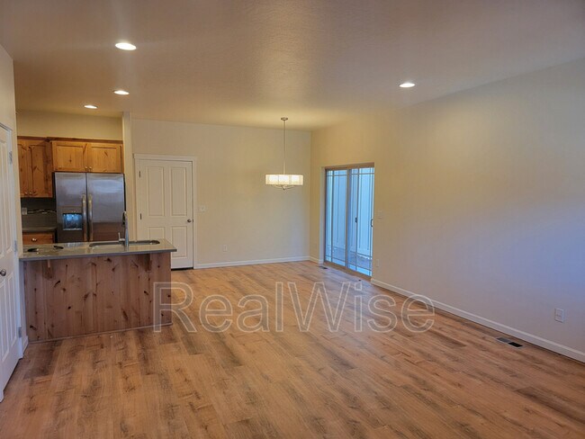 Foto del edificio - 170 NW 30th St