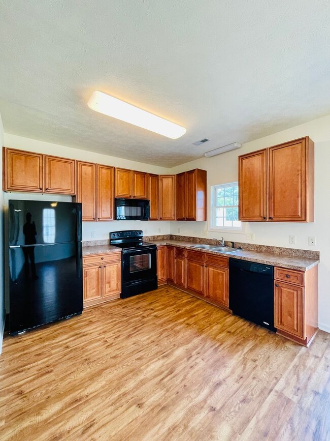 Foto del edificio - 3 Bedroom, 2.5 Bath Townhouse in Wellingto...