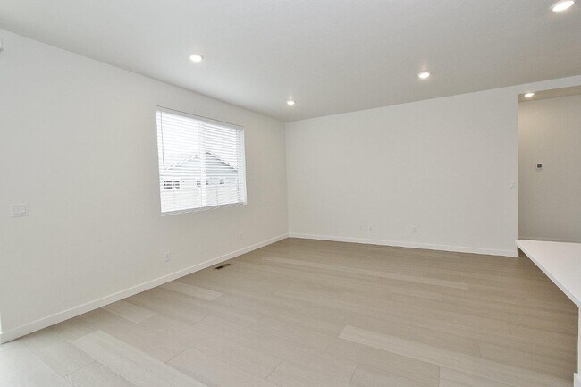 Foto del edificio - 11138 Overhang St