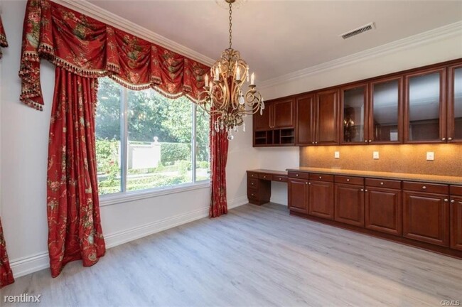 Building Photo - 5 br, 4.5 bath House - 9 Hickory Frk