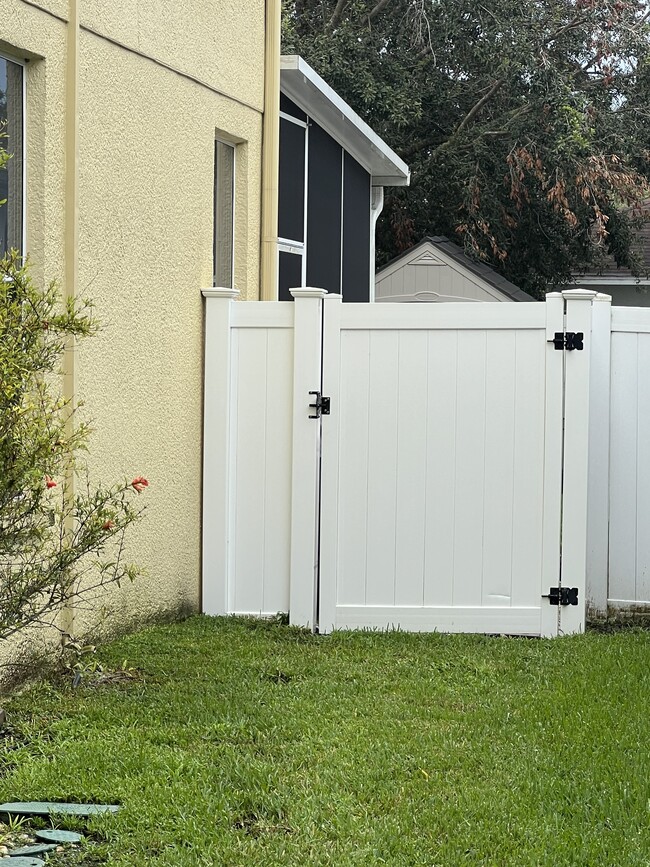 Foto del edificio - 19016 New Passage Blvd